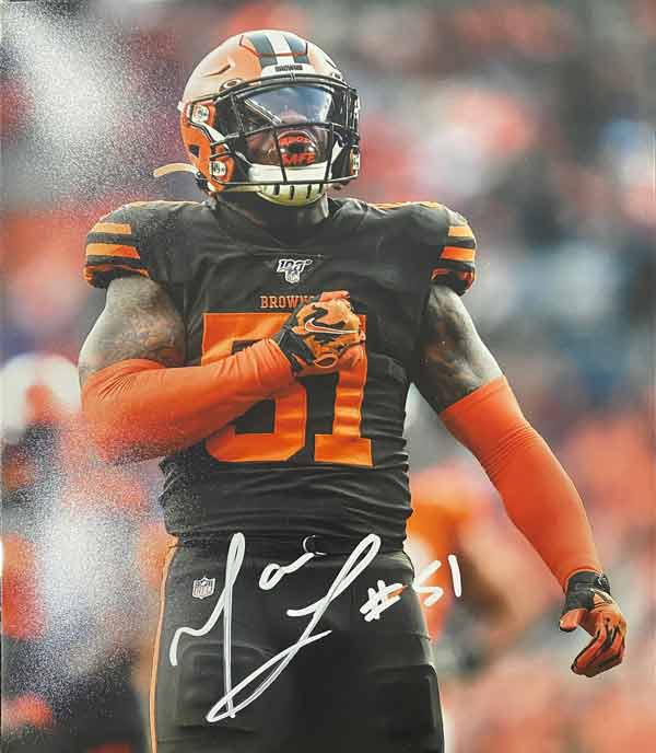 Mack Wilson Cleveland Browns Signed 8x10 Photo beating chest with Beckett COA