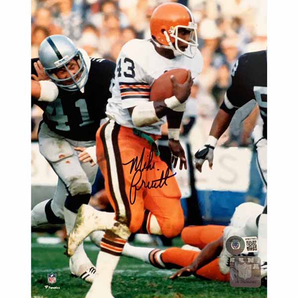 Mike Pruitt Cleveland Browns Signed 8x10 Photo with Beckett Witnessed COA